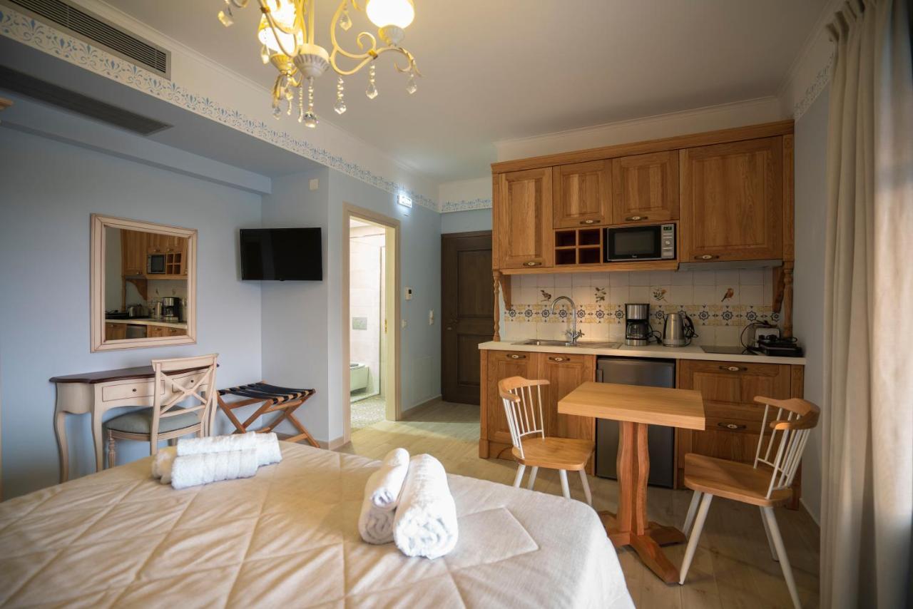 Elysium Living Parga 아파트 호텔 외부 사진